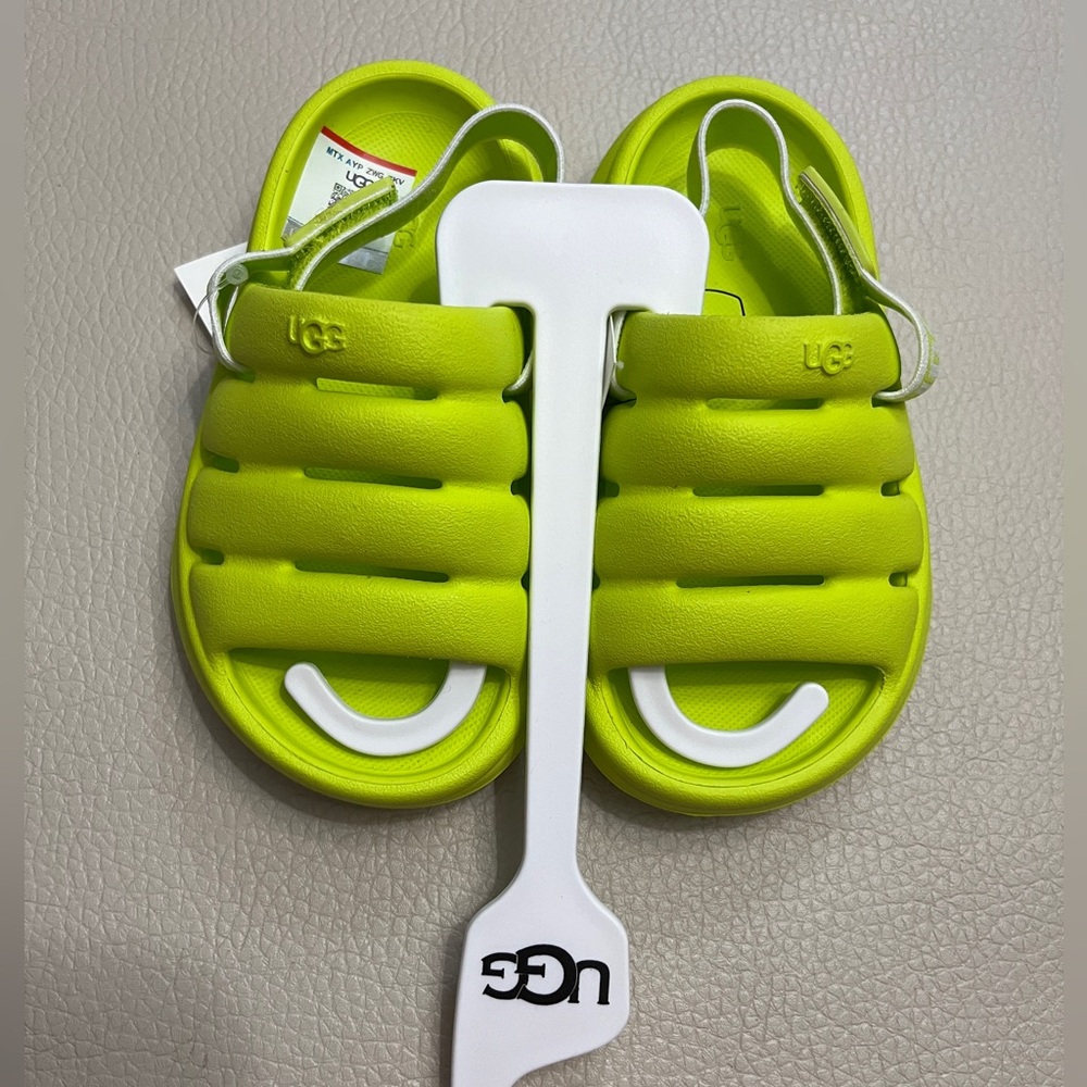 NWT - UGG Kids’ Sport Yeah Slide - US 8 / EU 25